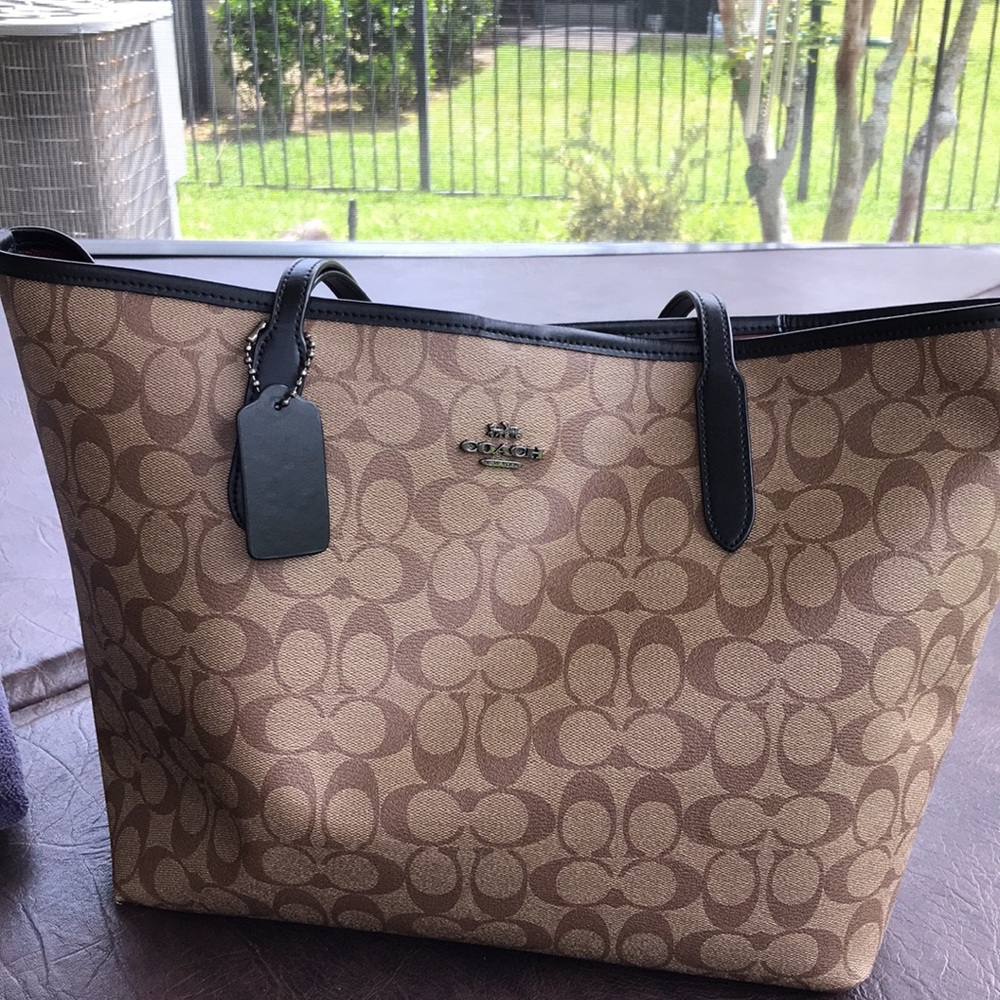 Coach tote